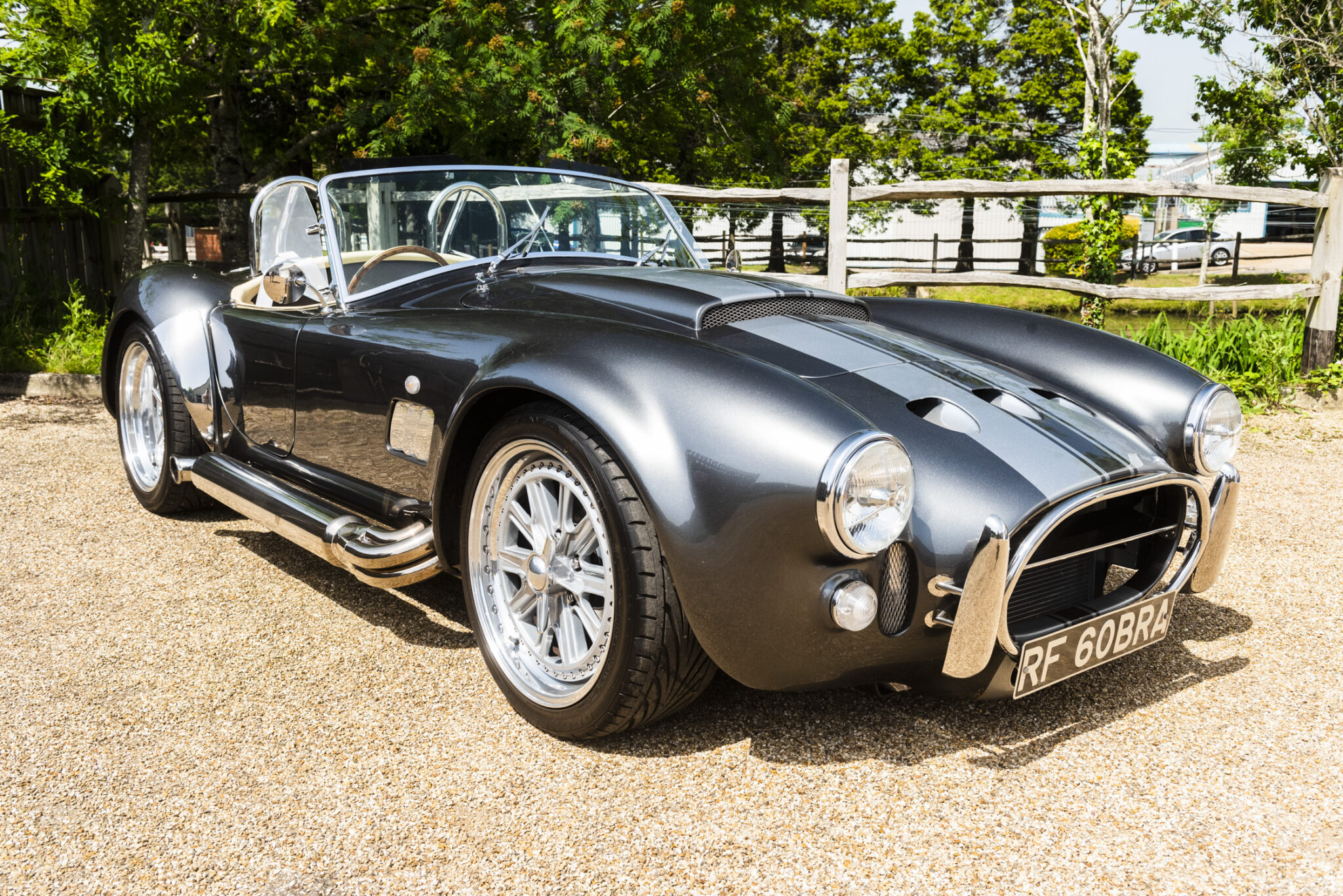 Dax Cobra Chevrolet 383 Specification and an outstanding quality build. - Muscle Car