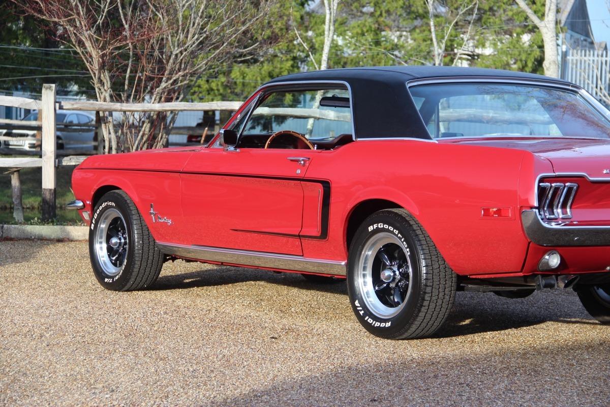 1968 Ford Mustang 289 Coupe Candy Apple Red - Muscle Car