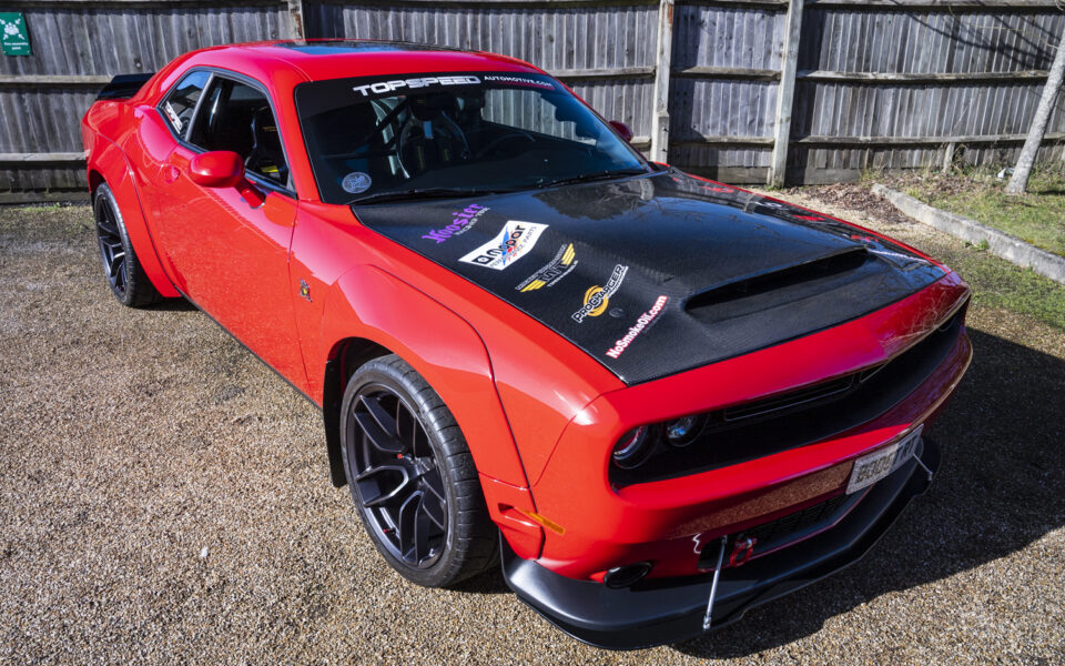 Dodge Challenger 2016 Massive specification. One for the brave!