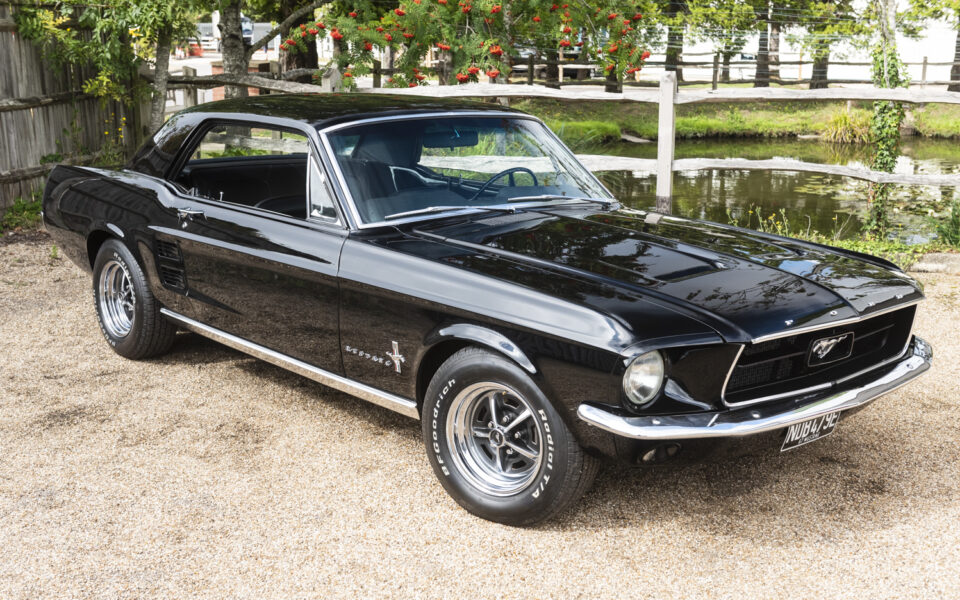 1967 Ford Mustang V8 Coupe, Automatic ,Power steering Disc brake, Stunning , full restoration.
